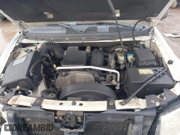 2008 GMC Envoy SLE2 with VIN 1GKDT13S582112468, listed as a IAAI auction lot 41686605 with 215,163 mi miles. Bid and sale history available at carsss.com. Image 10.