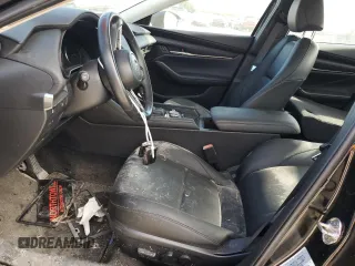 2021 Mazda 3 Preferred with VIN JM1BPBCL8M1340051, listed as a Copart auction lot 70929784 with 26,055 mi miles and Salvage Title. Bid and sale history available at DreamBid. Image 7.