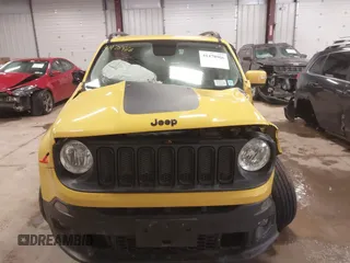 2017 Jeep Renegade Latitude with VIN ZACCJBBBXHPE75052, listed as a IAAI auction lot 41478966 with 100,663 mi miles. Bid and sale history available at carsss.com. Image 12.