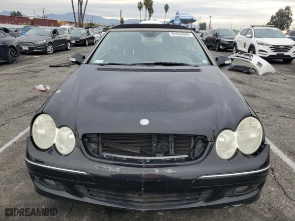 2008 Mercedes-Benz CLK-Class 3.5L with VIN WDBTK56F28F250346, listed as a Copart auction lot 82059404 with 124,621 mi miles and Clean Title. Bid and sale history available at carsss.com. Image 5.