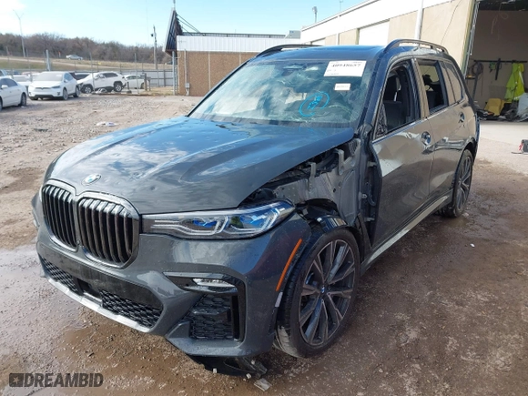 2022 BMW X7 M50i with VIN 5UXCX6C04N9J38729, listed as a IAAI auction lot 40948657 with 41,680 mi miles. Bid and sale history available at carsss.com. Image 2.