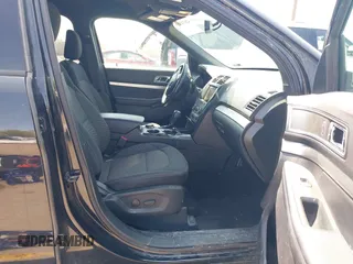 2019 Ford Explorer XLT z VIN 1FM5K8D81KGB26100, wystawiony jako IAAI lot #42074775 z przebiegiem 91 944 mil mil oraz . Historia ofert i sprzedaży dostępna na DreamBid. Obrazek 5.