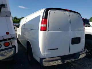 2017 Chevrolet Express Passenger LT with VIN 1GAZGPFF8H1124989, listed as a Copart auction lot 55575645 with 208,783 mi miles and Salvage title. Bid and sale history available at DreamBid. Image 2.