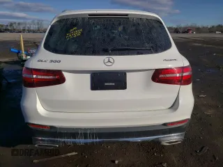 2019 Mercedes-Benz GLC with VIN WDC0G4KB4KV194548, listed as a Copart auction lot 37721113 with 23,272 mi miles. Bid and sale history available at carsss.com. Image 6.