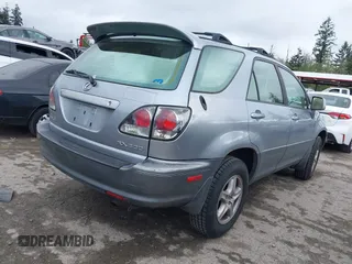2002 Lexus RX 300 with VIN JTJHF10U020285132, listed as a IAAI auction lot 42153983 with 257,776 mi miles. Bid and sale history available at carsss.com. Image 4.