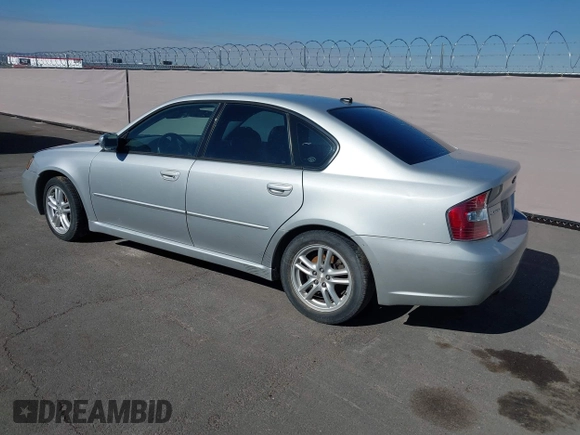 2005 Subaru Legacy z VIN 4S3BL616257227937, wystawiony jako IAAI lot #42208088 z przebiegiem 223 184 mil mil oraz . Historia ofert i sprzedaży dostępna na DreamBid. Obrazek 3.