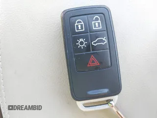 2016 Volvo XC60 T5 Drive-E Premier с VIN YV440MDK3G2785324, выставлен на аукционе IAAI как лот 42215803 с пробегом 62 184 миль миль и . История ставок и продаж доступна на DreamBid. Изображение 11.