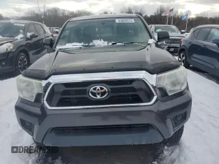 2013 Toyota Tacoma z VIN 5TFUU4EN2DX052230, wystawiony jako Copart lot #43802675 z przebiegiem 102 410 mil mil oraz Szkoda całkowita • Salvage title. Historia ofert i sprzedaży dostępna na DreamBid. Obrazek 5.