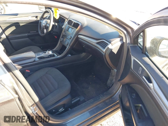 2017 Ford Fusion SE with VIN 3FA6P0H71HR369779, listed as a IAAI auction lot 40942962 with 123,956 mi miles and . Bid and sale history available at DreamBid. Image 5.