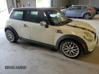 2010 MINI Hardtop S with VIN WMWMF7C5XATX41172, listed as a Copart auction lot 55132775 with 127,674 mi miles and Clean Title. Bid and sale history available at DreamBid. Image 4.