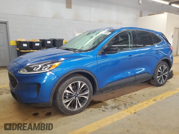 2021 Ford Escape SE with VIN 1FMCU0G61MUB00873, listed as a Copart auction lot 60718995 with 96,502 mi miles and Salvage title. Bid and sale history available at DreamBid. Image 1.