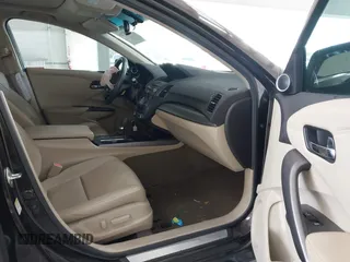 2014 Acura RDX Technology with VIN 5J8TB3H51EL013632, listed as a IAAI auction lot 42463743 with 109,389 mi miles and . Bid and sale history available at DreamBid. Image 5.