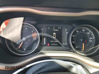 2018 Jeep Cherokee Latitude Tech Connect с VIN 1C4PJLCB8JD576701, выставлен на аукционе Copart как лот 63852355 с пробегом 127 723 миль миль и Списание • Salvage title. История ставок и продаж доступна на DreamBid. Изображение 9.