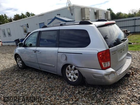 2008 Hyundai Entourage GLS z VIN KNDMC233586051822, wystawiony jako Copart lot #56200055 z przebiegiem 180 513 mil mil oraz Szkoda całkowita • Salvage title. Historia ofert i sprzedaży dostępna na DreamBid. Obrazek 2.