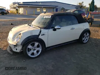 2006 MINI Convertible S with VIN WMWRH33516TJ42984, listed as a Copart auction lot 83871024 with 152,886 mi miles and Non Repairable. Bid and sale history available at DreamBid. Image 1.