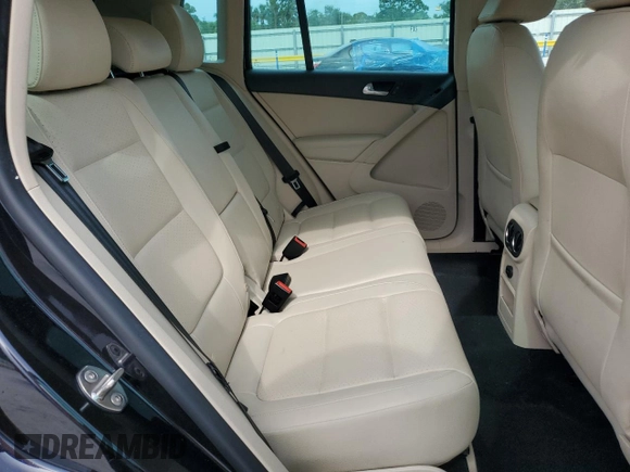 2012 Volkswagen Tiguan SE with VIN WVGAV7AX1CW557300, listed as a Copart auction lot 58975585 with 183,344 mi miles and Salvage title. Bid and sale history available at DreamBid. Image 11.