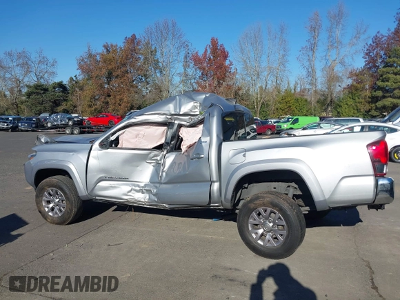 2018 Toyota Tacoma SR with VIN 3TMCZ5AN9JM127113, listed as a IAAI auction lot 41400379 with 12,660 mi miles. Bid and sale history available at carsss.com. Image 15.