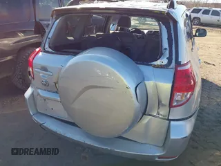 2006 Toyota RAV4 Limited with VIN JTMBK31V966006318, listed as a IAAI auction lot 41759309 with 205,614 mi miles. Bid and sale history available at carsss.com. Image 6.