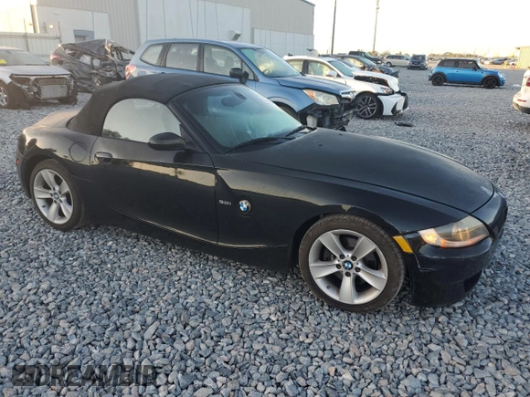 2007 BMW Z4 3.0i with VIN 4USBU33577LW60853, listed as a Copart auction lot 52030725 with 112,938 mi miles and Clean Title. Bid and sale history available at carsss.com. Image 4.