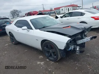 2017 Dodge Challenger R/T Plus z VIN 2C3CDZBT4HH604627, wystawiony jako IAAI lot #41500886 z przebiegiem 54 058 mil mil oraz . Historia ofert i sprzedaży dostępna na DreamBid. Obrazek 1.