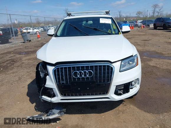 2016 Audi Q5 Premium Plus with VIN WA1L2AFPXGA096395, listed as a IAAI auction lot 41931371 with 98,429 mi miles. Bid and sale history available at carsss.com. Image 13.