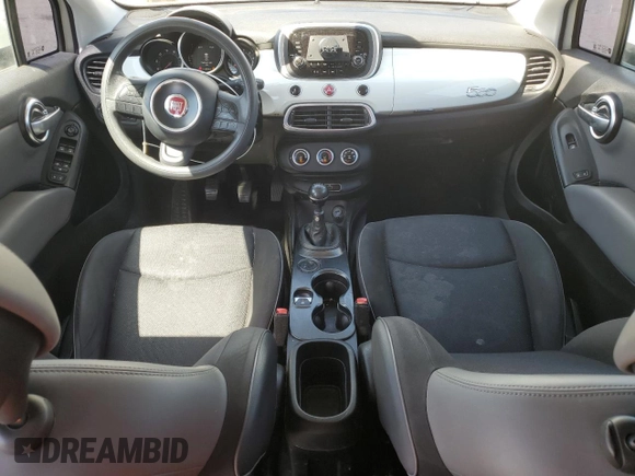 2016 FIAT 500X Pop z VIN ZFBCFXAW3GP438135, wystawiony jako Copart lot #52405845 z przebiegiem 115 612 mil mil oraz Szkoda całkowita • Salvage title. Historia ofert i sprzedaży dostępna na DreamBid. Obrazek 8.