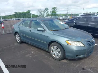 2008 Toyota Camry LE with VIN 4T1BE46K48U769370, listed as a IAAI auction lot 42088872 with 180,289 mi miles. Bid and sale history available at carsss.com. Image 1.