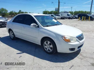 2008 Kia Spectra SX with VIN KNAFE121485566701, listed as a IAAI auction lot 41858114 with 175,020 mi miles. Bid and sale history available at carsss.com. Image 1.