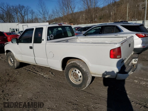 2003 GMC Sonoma SLS z VIN 1GTDT19X638262254, wystawiony jako Copart lot #84654314 z przebiegiem 99 549 mil mil oraz Szkoda całkowita • Salvage title. Historia ofert i sprzedaży dostępna na DreamBid. Obrazek 2.