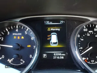 2015 Nissan Rogue SL with VIN 5N1AT2MTXFC927747, listed as a IAAI auction lot 41336830 with 82,098 mi miles. Bid and sale history available at carsss.com. Image 15.