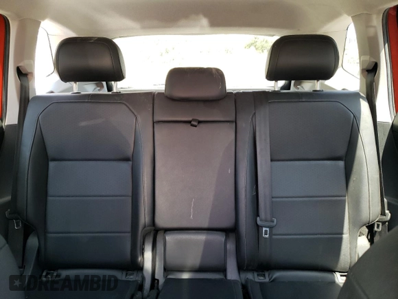 2018 Volkswagen Tiguan SEL с VIN 3VV2B7AX0JM194021, выставлен на аукционе Copart как лот 59526265 с пробегом 166 360 миль миль и Списание • Salvage title. История ставок и продаж доступна на DreamBid. Изображение 10.