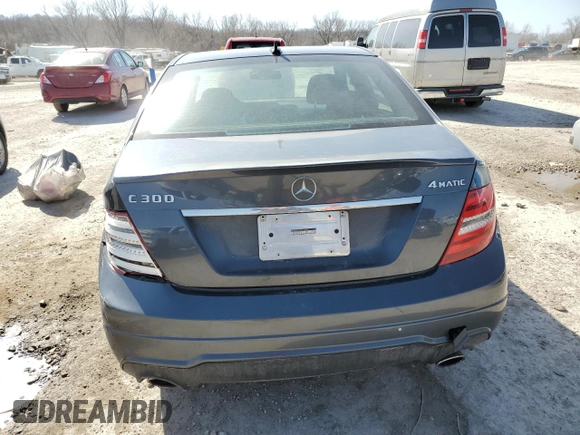 2013 Mercedes-Benz C 300 Sport z VIN WDDGF8AB3DG122432, wystawiony jako Copart lot #47444215 z przebiegiem 139 825 mil mil oraz Szkoda całkowita • Salvage title. Historia ofert i sprzedaży dostępna na DreamBid. Obrazek 6.
