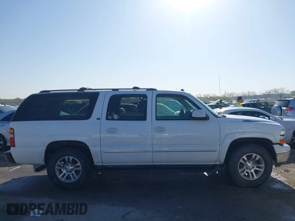 2003 Chevrolet Suburban LT with VIN 1GNFK16Z83R307164, listed as a IAAI auction lot 41977105 with 275,328 mi miles. Bid and sale history available at carsss.com. Image 13.