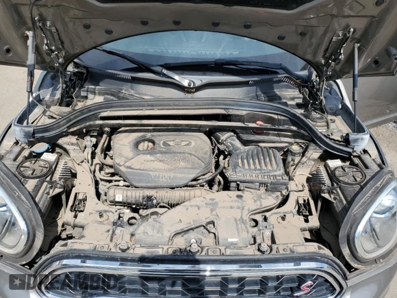 2018 MINI Countryman Cooper S with VIN WMZYT5C38J3D82939, listed as a Copart auction lot 69400874 with 0 mi miles and Salvage Title. Bid and sale history available at carsss.com. Image 11.