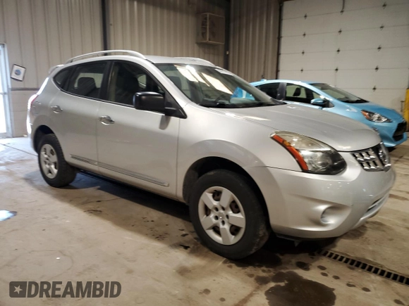 2015 Nissan Rogue S z VIN JN8AS5MVXFW251183, wystawiony jako Copart lot #56011665 z przebiegiem 79 425 mil mil oraz Szkody całkowita. Historia ofert i sprzedaży dostępna na DreamBid. Obrazek 4.