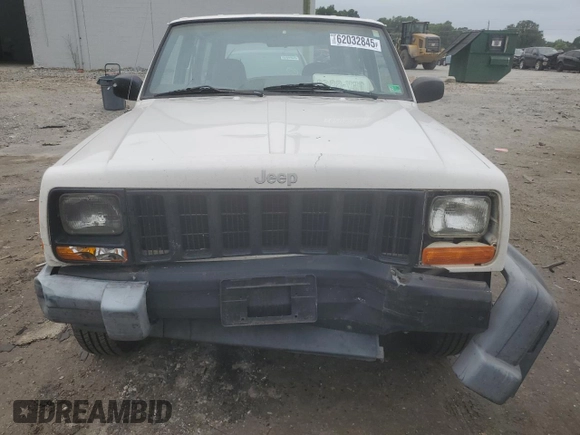 1999 Jeep Cherokee SE with VIN 1J4FF28S3XL672857, listed as a Copart auction lot 62032845 with 192,486 mi miles and Clean title. Bid and sale history available at DreamBid. Image 5.