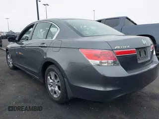 2012 Honda Accord LX Premium z VIN 1HGCP2F41CA066247, wystawiony jako IAAI lot #41467802 z przebiegiem Nie podano mil oraz . Historia ofert i sprzedaży dostępna na DreamBid. Obrazek 3.