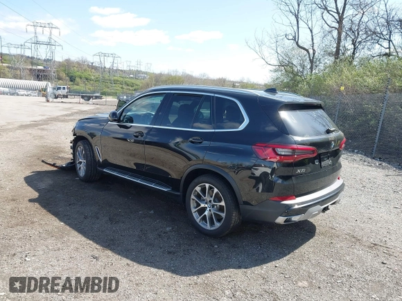 2020 BMW X5 xDrive40i with VIN 5UXCR6C03L9B42670, listed as a IAAI auction lot 41977126 with Not provided miles and . Bid and sale history available at DreamBid. Image 3.