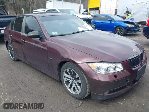 2007 BMW 3 Series 328xi z VIN WBAVC73577KP35907, wystawiony jako IAAI lot #41855762 z przebiegiem 159 594 mil mil oraz . Historia ofert i sprzedaży dostępna na DreamBid. Obrazek 1.