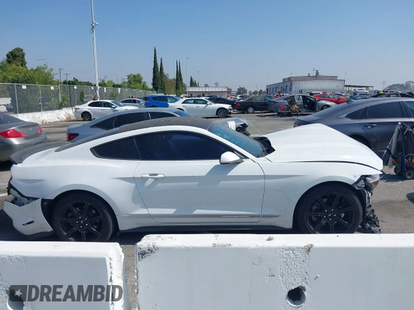 2015 Ford Mustang EcoBoost with VIN 1FA6P8TH4F5332918, listed as a IAAI auction lot 42357674 with 88,595 mi miles and . Bid and sale history available at DreamBid. Image 14.
