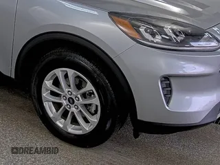 2022 Ford Escape SE with VIN 1FMCU9G60NUB32994, listed as a IAAI auction lot 42733965 with 63,516 mi miles and . Bid and sale history available at DreamBid. Image 9.