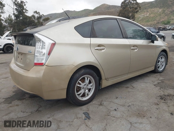 2010 Toyota Prius II with VIN JTDKN3DU1A1176026, listed as a IAAI auction lot 42075412 with 199,219 mi miles. Bid and sale history available at carsss.com. Image 4.