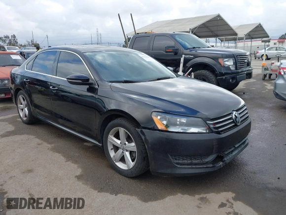 2012 Volkswagen Passat SE with VIN 1VWBP7A31CC047883, listed as a IAAI auction lot 42130138 with 142,017 mi miles. Bid and sale history available at carsss.com. Image 1.