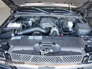 2005 Chevrolet Silverado 1500 Z71 z VIN 1GCEK19B75Z241454, wystawiony jako Copart lot #52154325 z przebiegiem 203 436 mil mil oraz Szkoda całkowita • Salvage title. Historia ofert i sprzedaży dostępna na DreamBid. Obrazek 11.