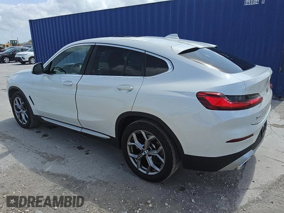 2024 BMW X4 xDrive30i z VIN 5UX33DT07R9X23990, wystawiony jako Copart lot #57439675 z przebiegiem 15 374 mil mil oraz Czysty tytuł • Clean title. Historia ofert i sprzedaży dostępna na DreamBid. Obrazek 2.