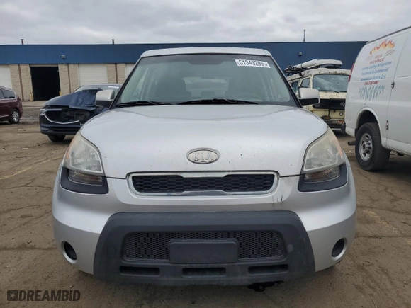 2010 Kia Soul ! with VIN KNDJT2A23A7104451, listed as a Copart auction lot 51343295 with 212,685 mi miles and Clean Title. Bid and sale history available at carsss.com. Image 5.