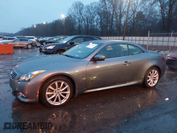 2013 Infiniti G37 Convertible with VIN JN1CV6FE8DM772784, listed as a IAAI auction lot 41367692 with 90,808 mi miles. Bid and sale history available at carsss.com. Image 6.