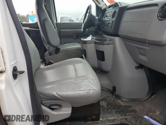 2013 Ford Econoline Passenger XL with VIN 1FBSS3BL7DDB29898, listed as a Copart auction lot 73433744 with 180,646 mi miles and Salvage Title. Bid and sale history available at DreamBid. Image 7.