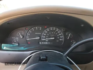 2000 Ford Explorer XLT z VIN 1FMZU63E0YZC04466, wystawiony jako Copart lot #55075205 z przebiegiem 195 071 mil mil oraz Szkoda całkowita • Salvage title. Historia ofert i sprzedaży dostępna na DreamBid. Obrazek 9.