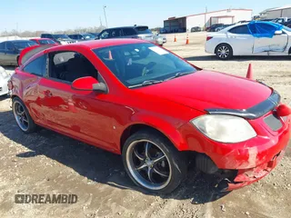 2007 Pontiac G5 with VIN 1G2AL15F677240139, listed as a IAAI auction lot 41576533 with 96,941 mi miles. Bid and sale history available at carsss.com. Image 1.